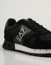 ZAPATILLAS ARMANI EA7 TRAINING X8X151 XK354 en color Negro