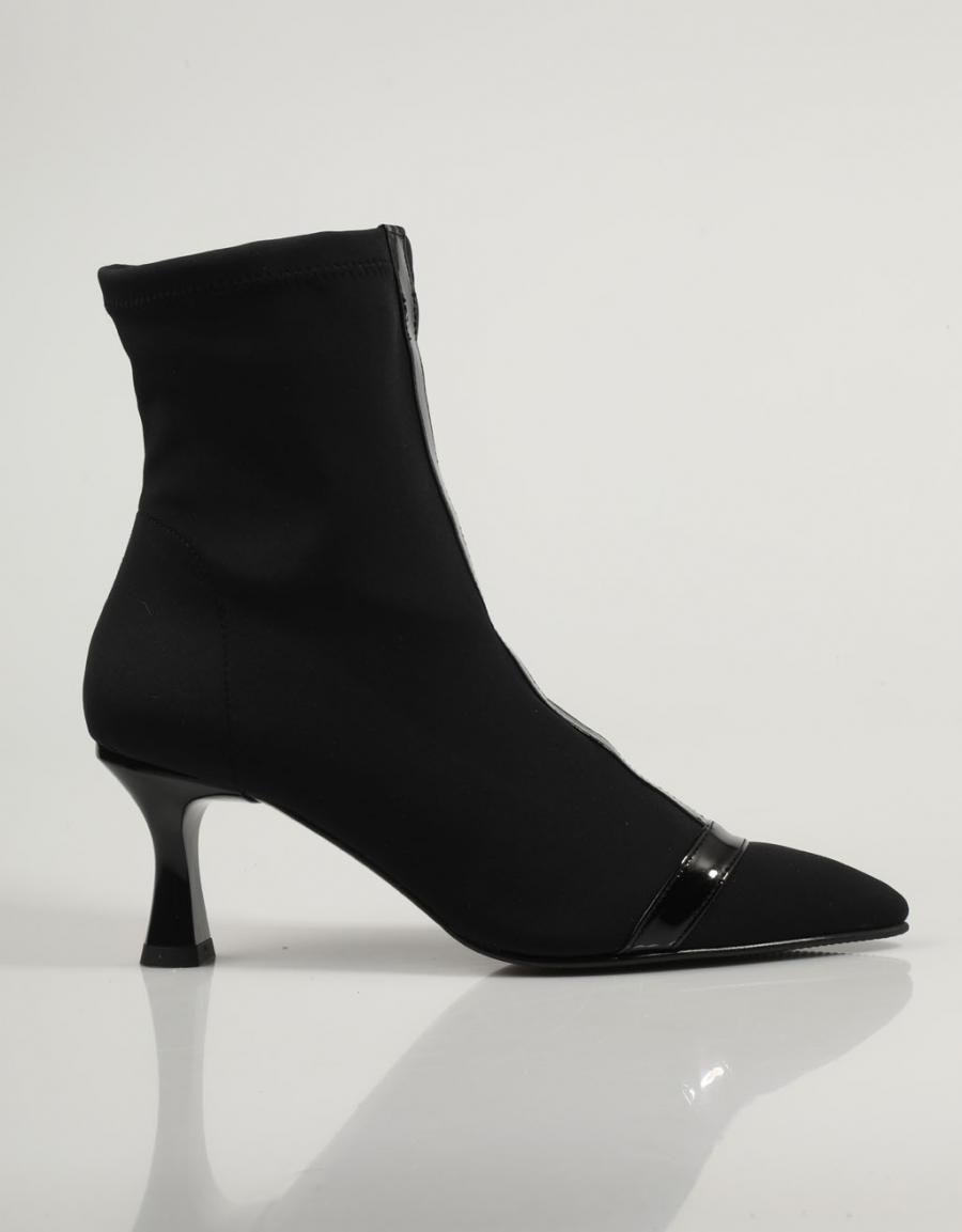 BOTINES MISS ELASTIC 77039 en color Negro