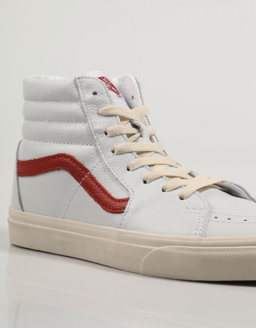 ZAPATILLAS VANS SK8 HI en color Blanco