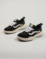 ZAPATILLAS VANS ULTRARANGE NEO VR3 en color Negro