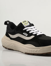 ZAPATILLAS VANS ULTRARANGE NEO VR3 en color Negro
