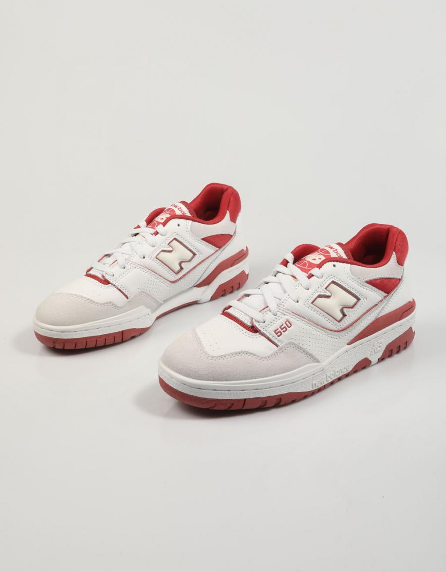 ZAPATILLAS NEW BALANCE BB550 en color Blanco