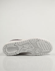 ZAPATILLAS NEW BALANCE BBW550 en color Blanco