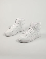 ZAPATILLAS NEW BALANCE BB480 en color Blanco