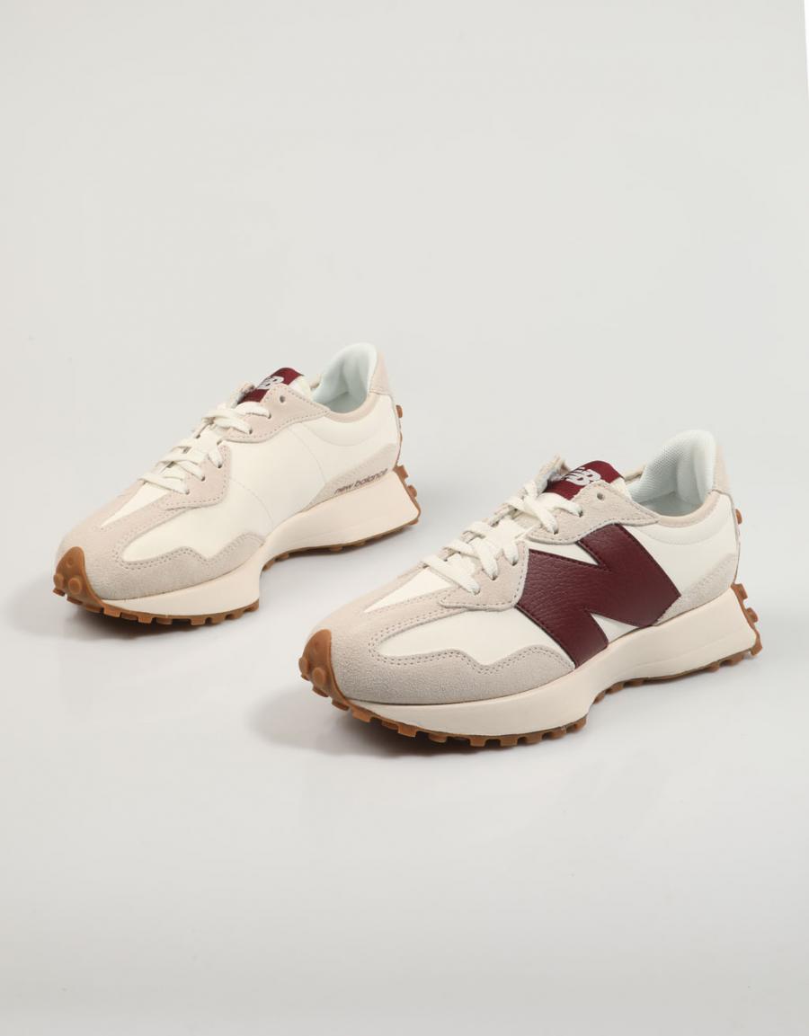 ZAPATILLAS NEW BALANCE WS327 en color Blanco