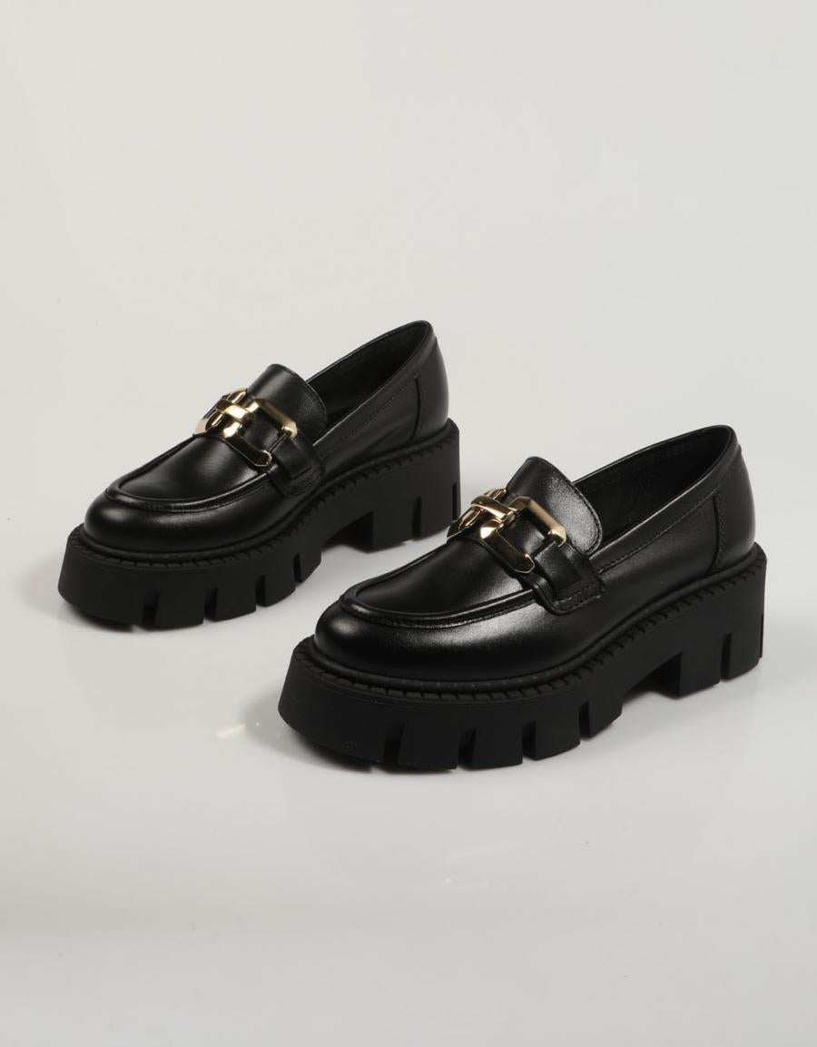ZAPATOS SPORT REBECCA HOPE 7326 en color Negro
