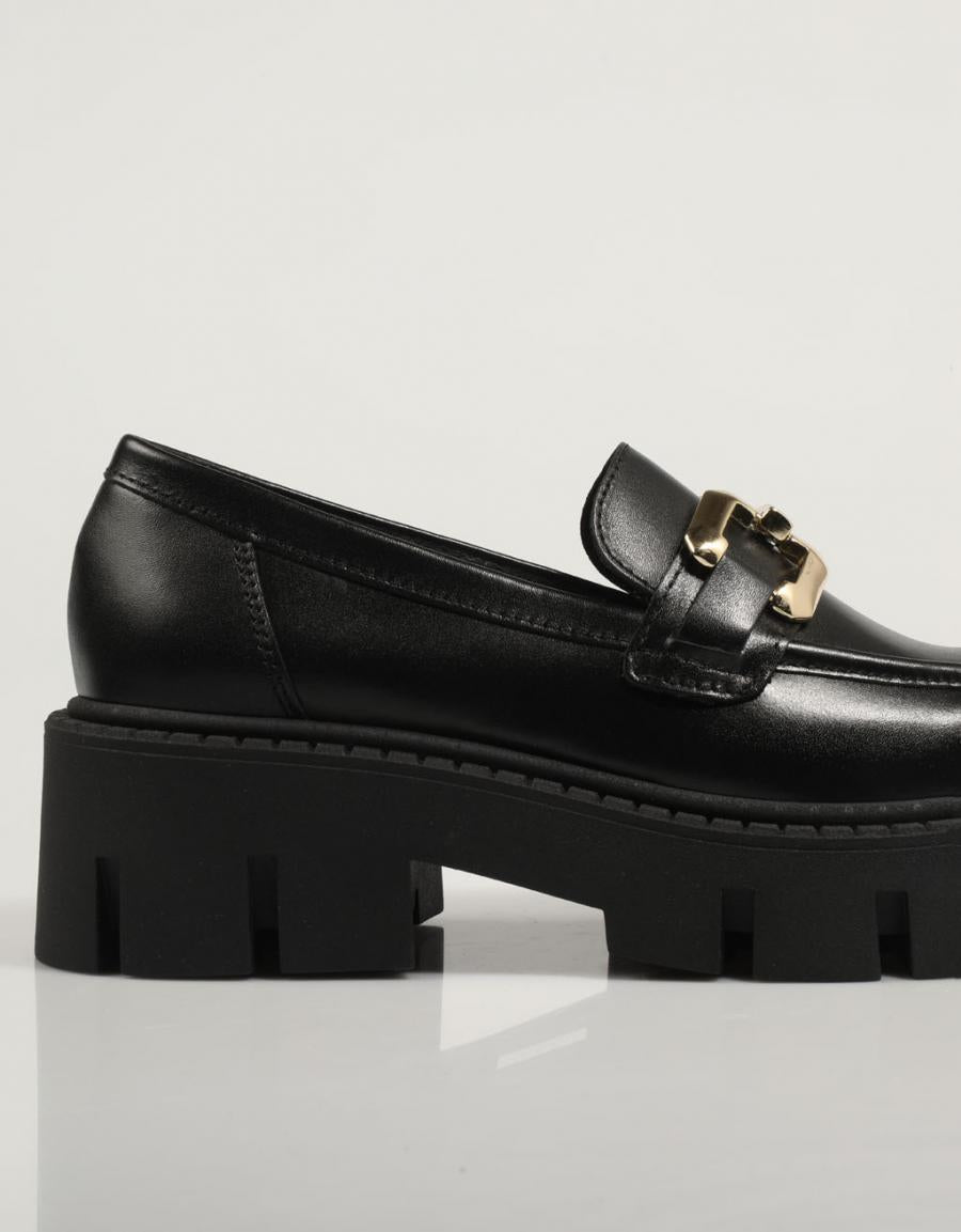 ZAPATOS SPORT REBECCA HOPE 7326 en color Negro