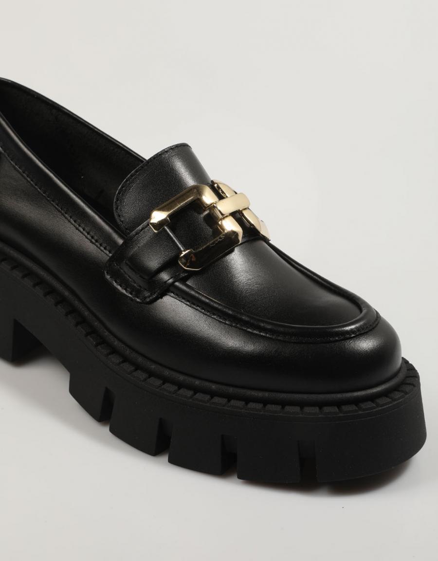 ZAPATOS SPORT REBECCA HOPE 7326 en color Negro