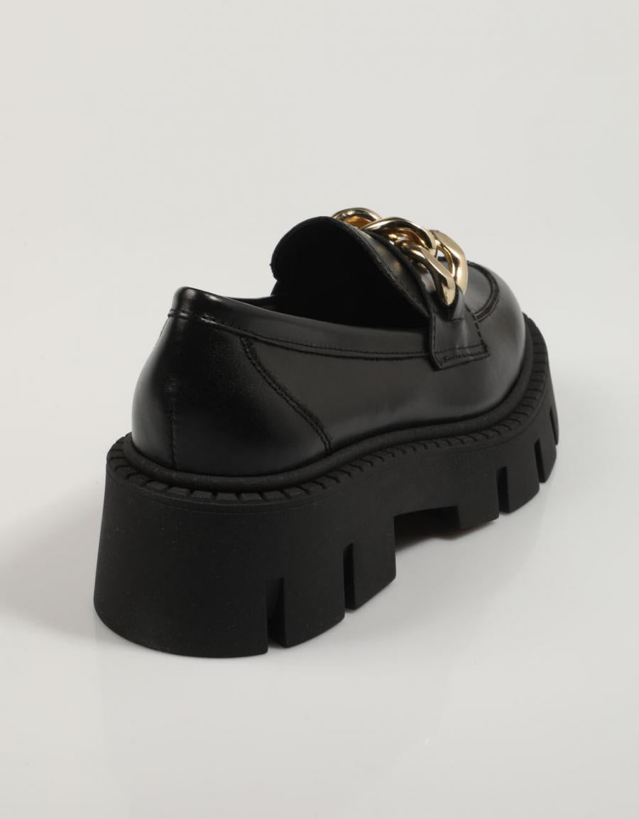 ZAPATOS SPORT REBECCA HOPE 7336 en color Negro