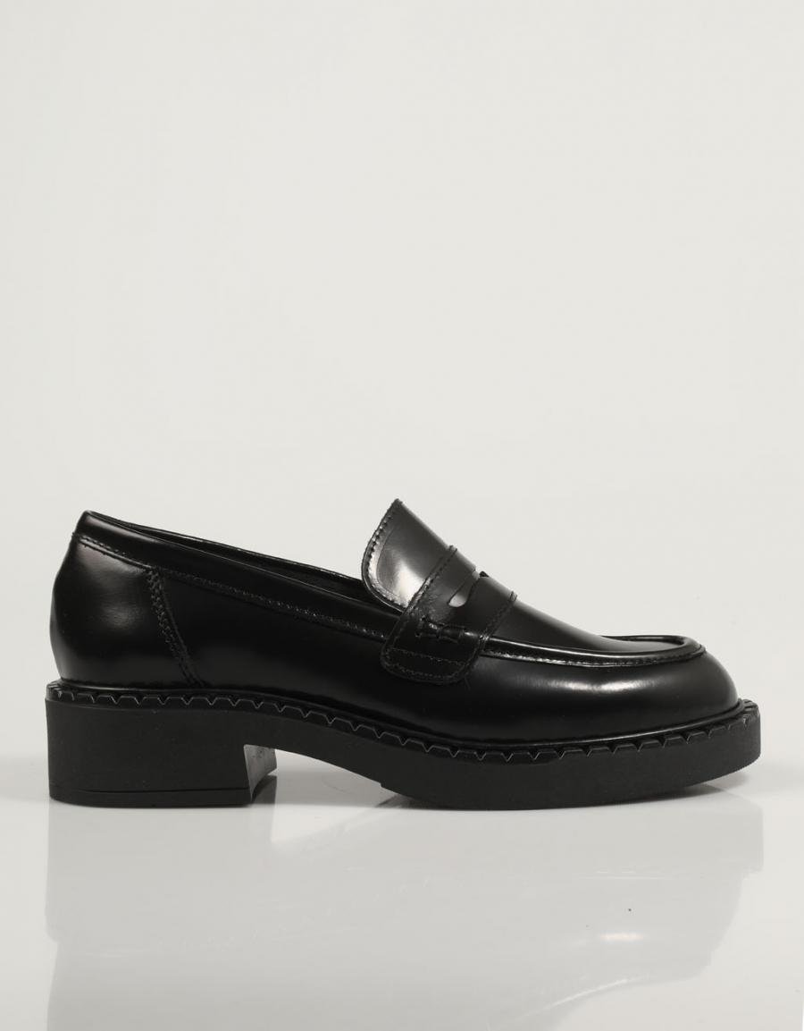 ZAPATOS SPORT REBECCA HOPE 2601 en color Negro