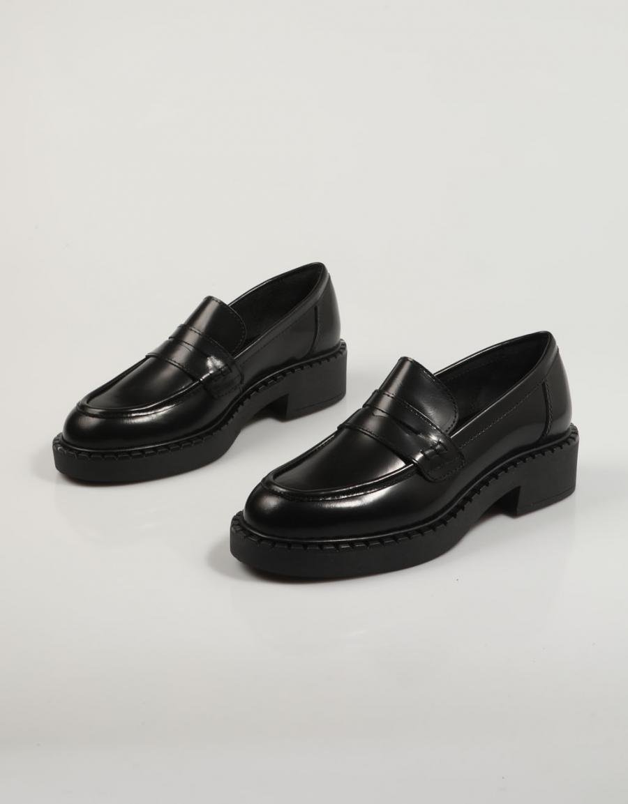 ZAPATOS SPORT REBECCA HOPE 2601 en color Negro