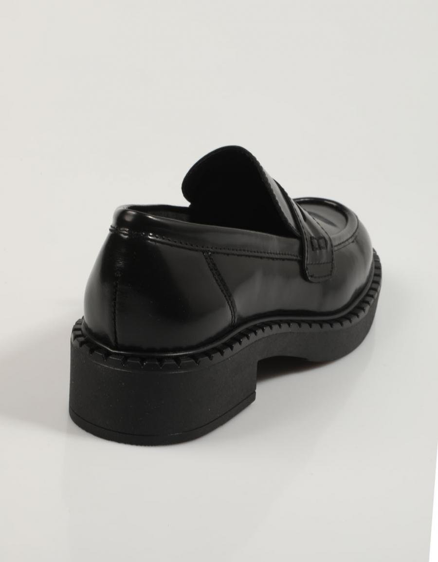 ZAPATOS SPORT REBECCA HOPE 2601 en color Negro