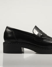 ZAPATOS SPORT REBECCA HOPE 2601 en color Negro