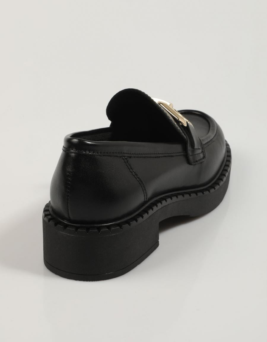 ZAPATOS SPORT REBECCA HOPE 2646 en color Negro