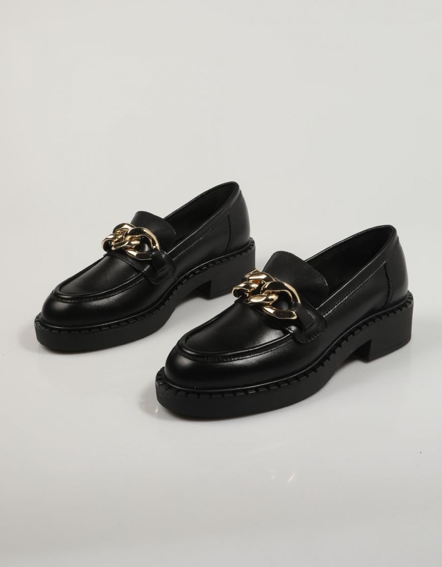 ZAPATOS SPORT REBECCA HOPE 2656 en color Negro