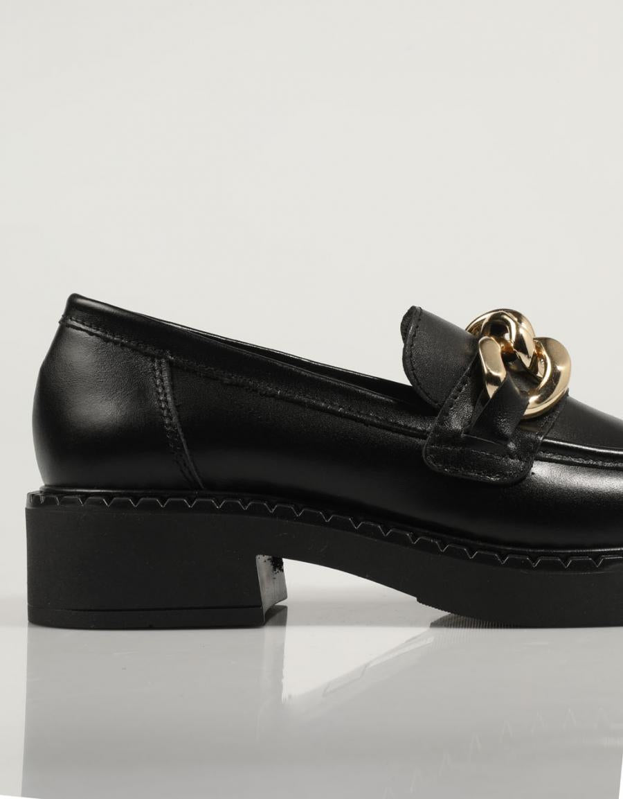 ZAPATOS SPORT REBECCA HOPE 2656 en color Negro