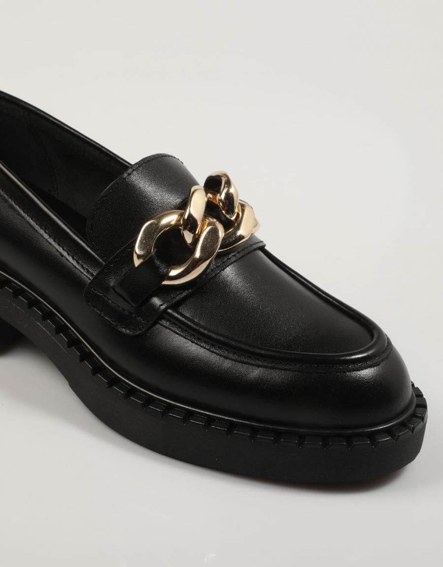 ZAPATOS SPORT REBECCA HOPE 2656 en color Negro
