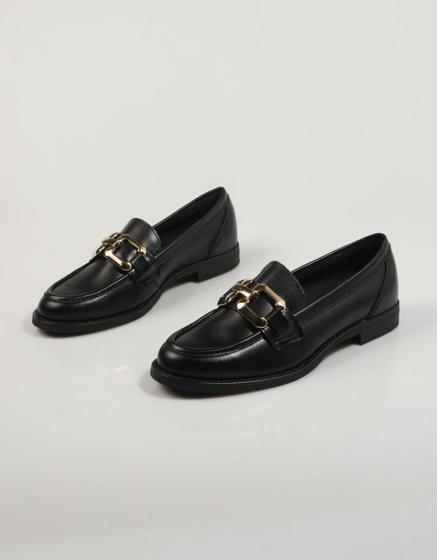 ZAPATOS SPORT REBECCA HOPE 1134 en color Negro