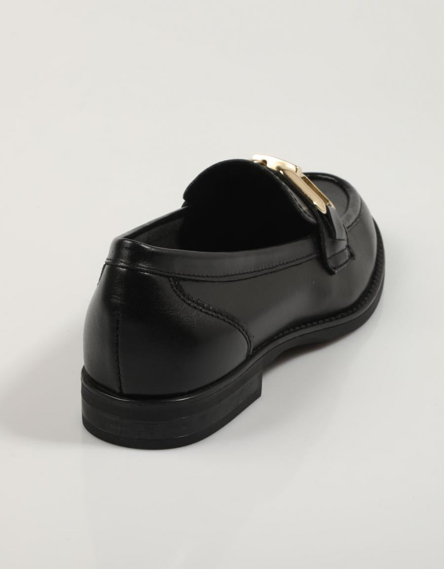 ZAPATOS SPORT REBECCA HOPE 1134 en color Negro