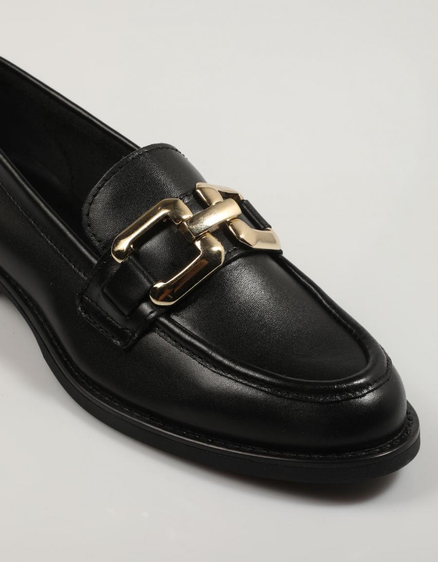 ZAPATOS SPORT REBECCA HOPE 1134 en color Negro