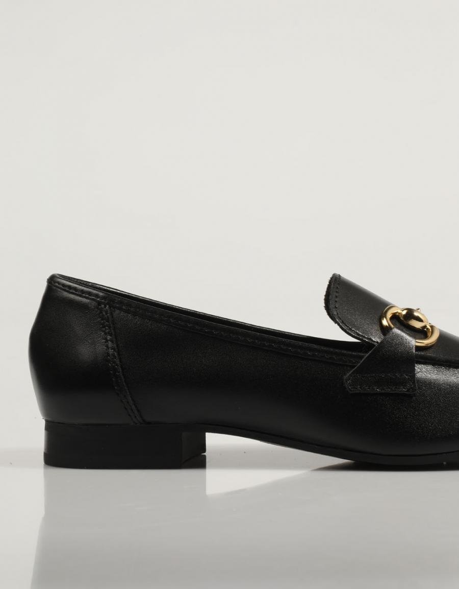 ZAPATOS SPORT REBECCA HOPE 5445 en color Negro