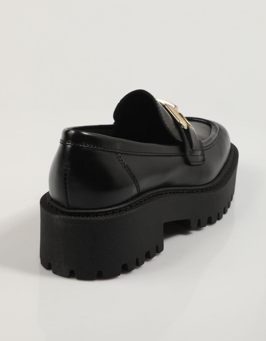 ZAPATOS SPORT REBECCA HOPE 7146 en color Negro