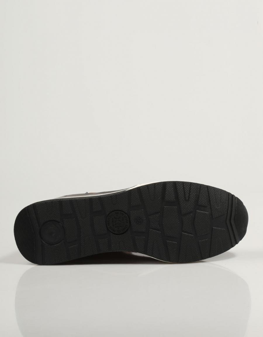 BOTINES XTI 141576 en color Taupe