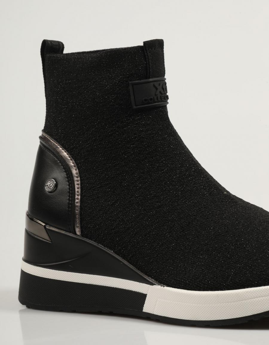 BOTINES XTI 141924 en color Negro