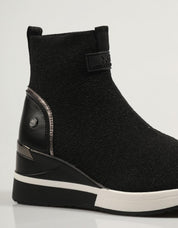 BOTINES XTI 141924 en color Negro