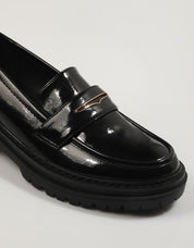 ZAPATOS SPORT XTI 142001 en color Negro