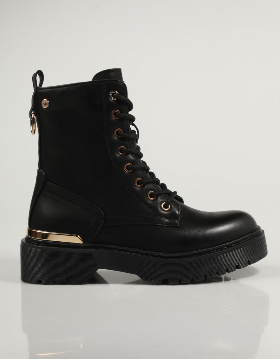 BOTINES XTI 141807 en color Negro
