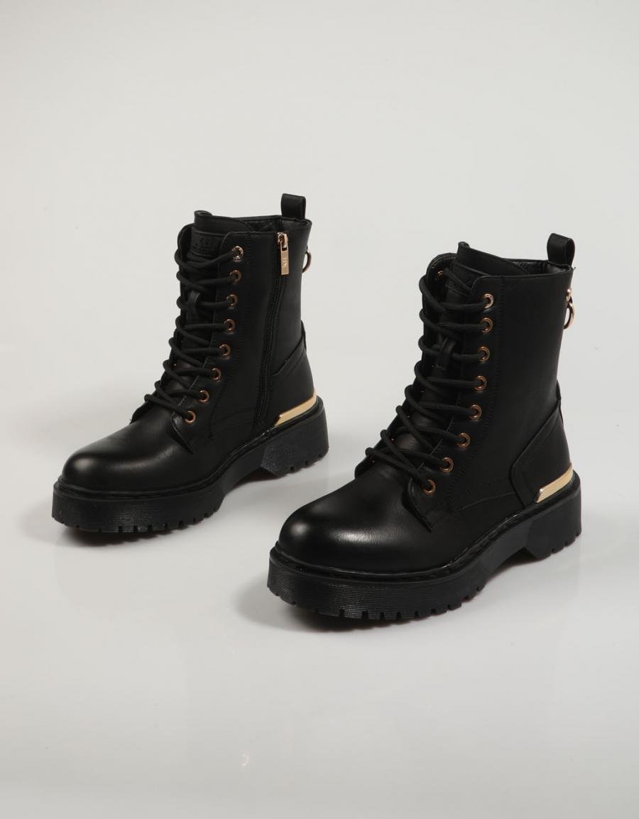BOTINES XTI 141807 en color Negro
