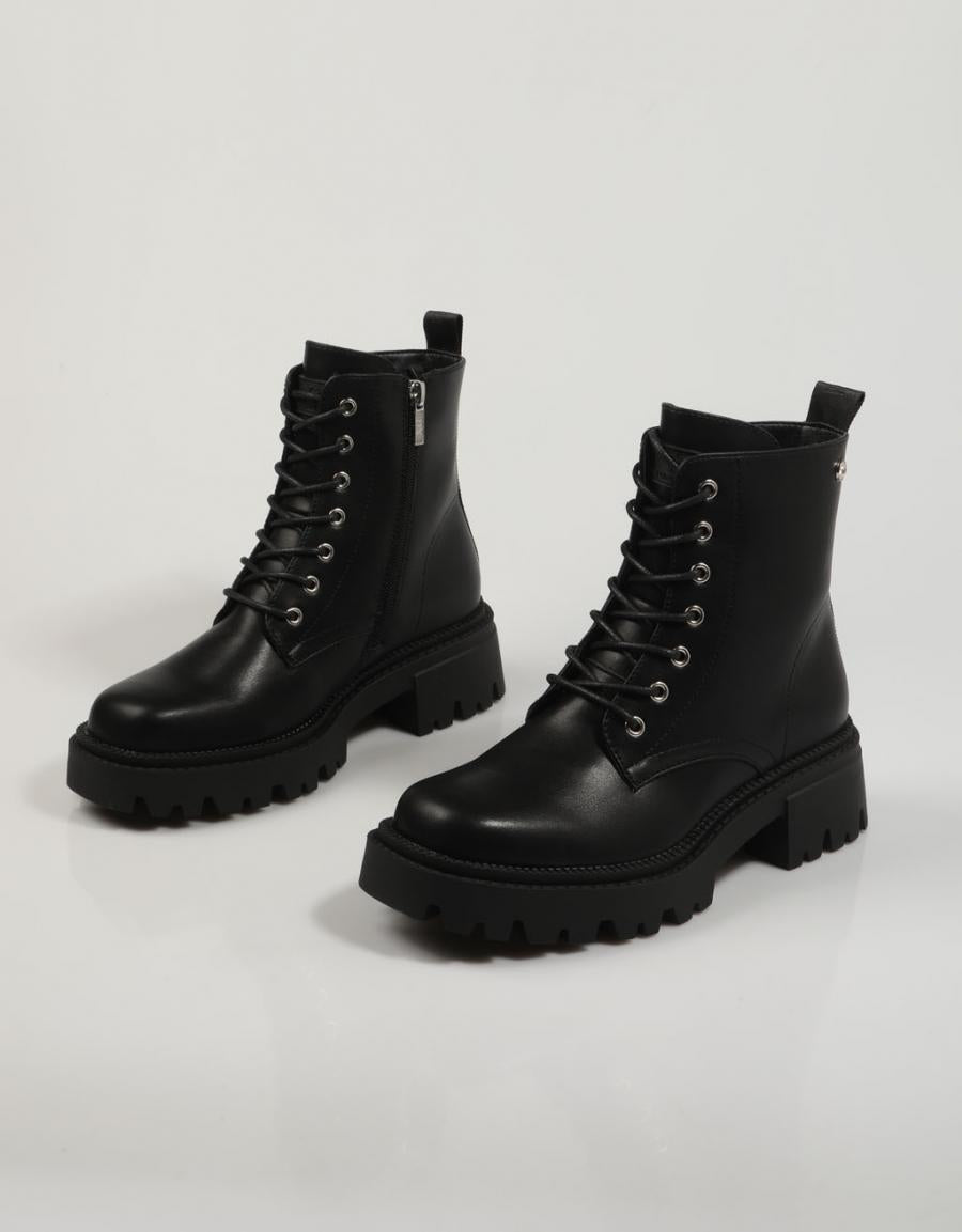 BOTINES XTI 141844 en color Negro