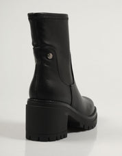 BOTINES XTI 140190 en color Negro