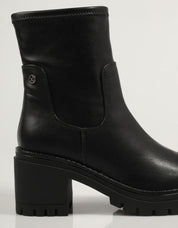 BOTINES XTI 140190 en color Negro