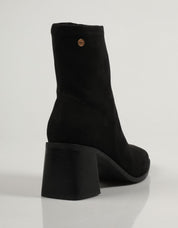 BOTINES XTI 141828 en color Negro