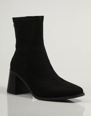 BOTINES XTI 141828 en color Negro