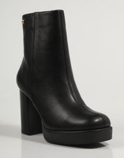 BOTINES XTI 142152 en color Negro