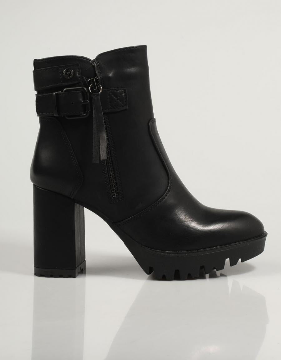 BOTINES XTI 140650 en color Negro