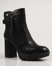 BOTINES XTI 140650 en color Negro
