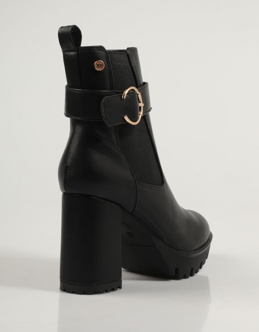BOTINES XTI 141997 en color Negro