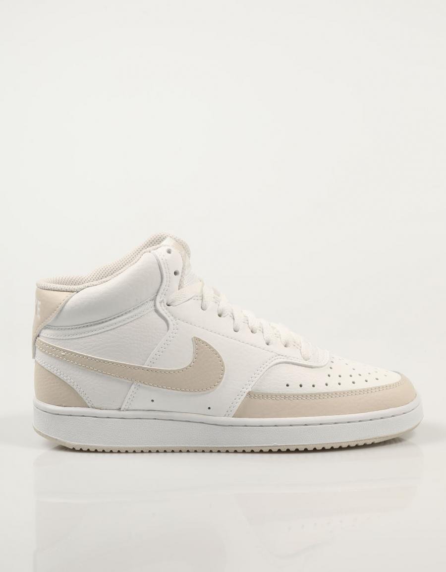 ZAPATILLAS NIKE COURT en color Blanco
