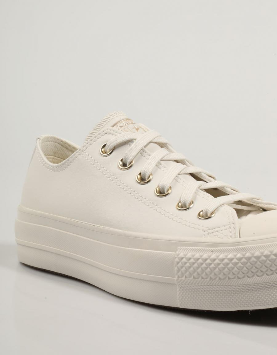 ZAPATILLAS CONVERSE CHUCK TAYLOR ALL STAR LIFT en color Blanco