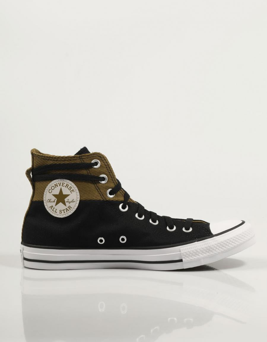 ZAPATILLAS CONVERSE CHUCK TAYLOR ALL STAR en color Negro
