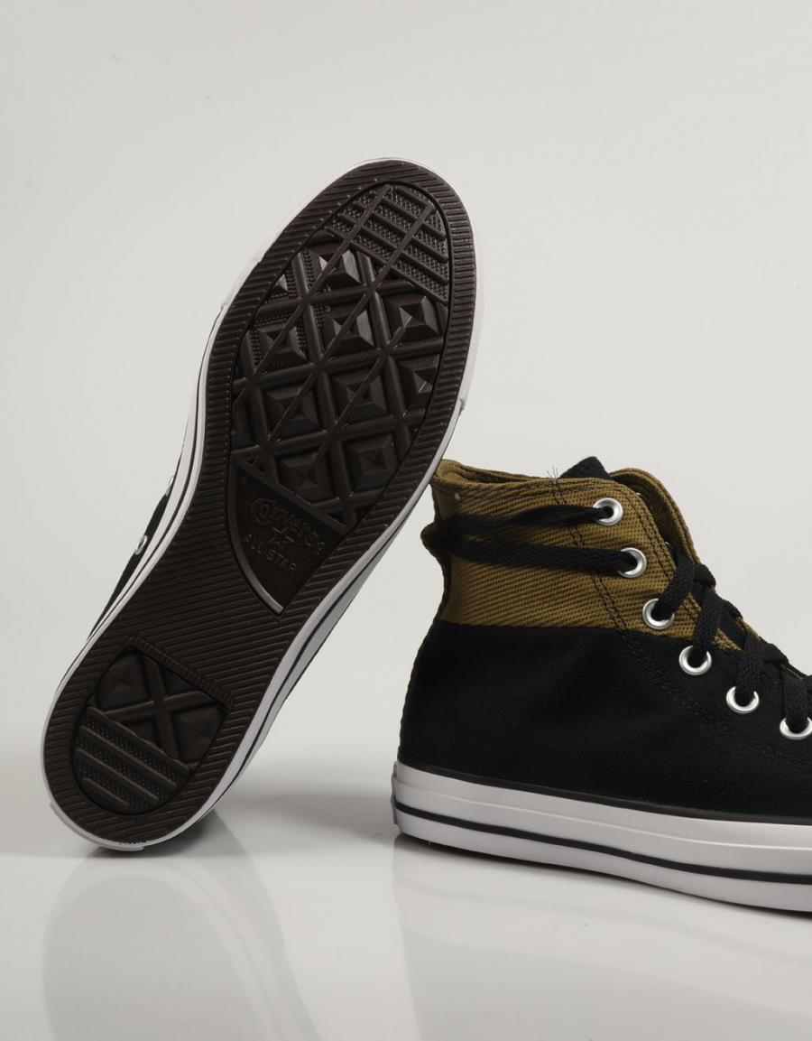 ZAPATILLAS CONVERSE CHUCK TAYLOR ALL STAR en color Negro