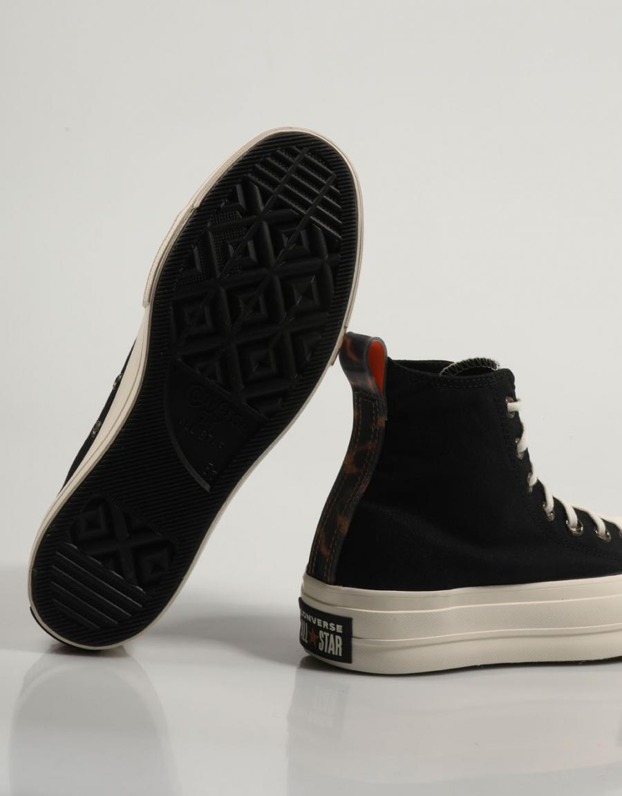 ZAPATILLAS CONVERSE CHUCK TAYLOR ALL STAR LIFT en color Negro