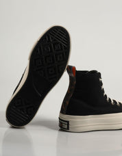ZAPATILLAS CONVERSE CHUCK TAYLOR ALL STAR LIFT en color Negro