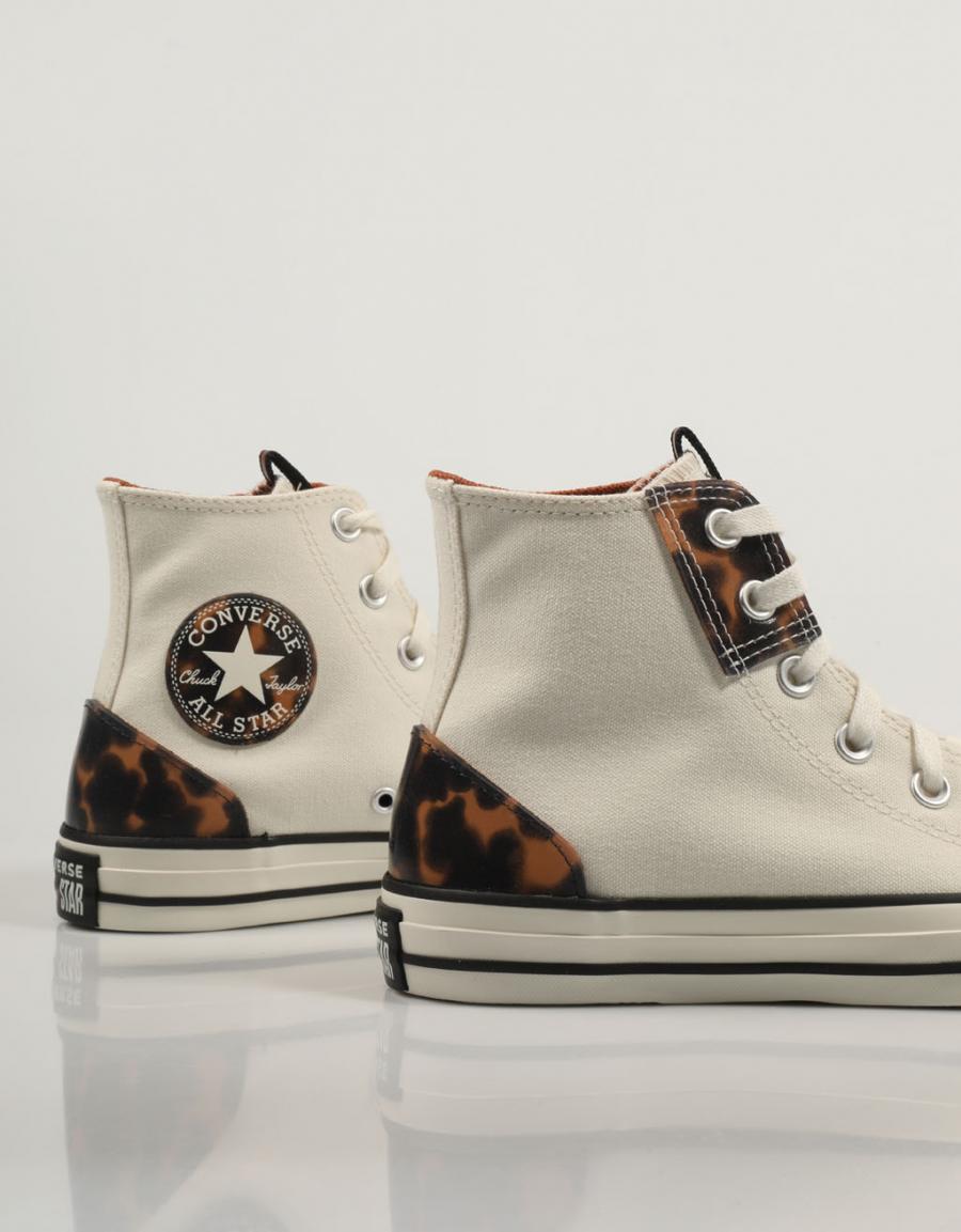 ZAPATILLAS CONVERSE CHUCK TAYLOR ALL STAR en color Hielo