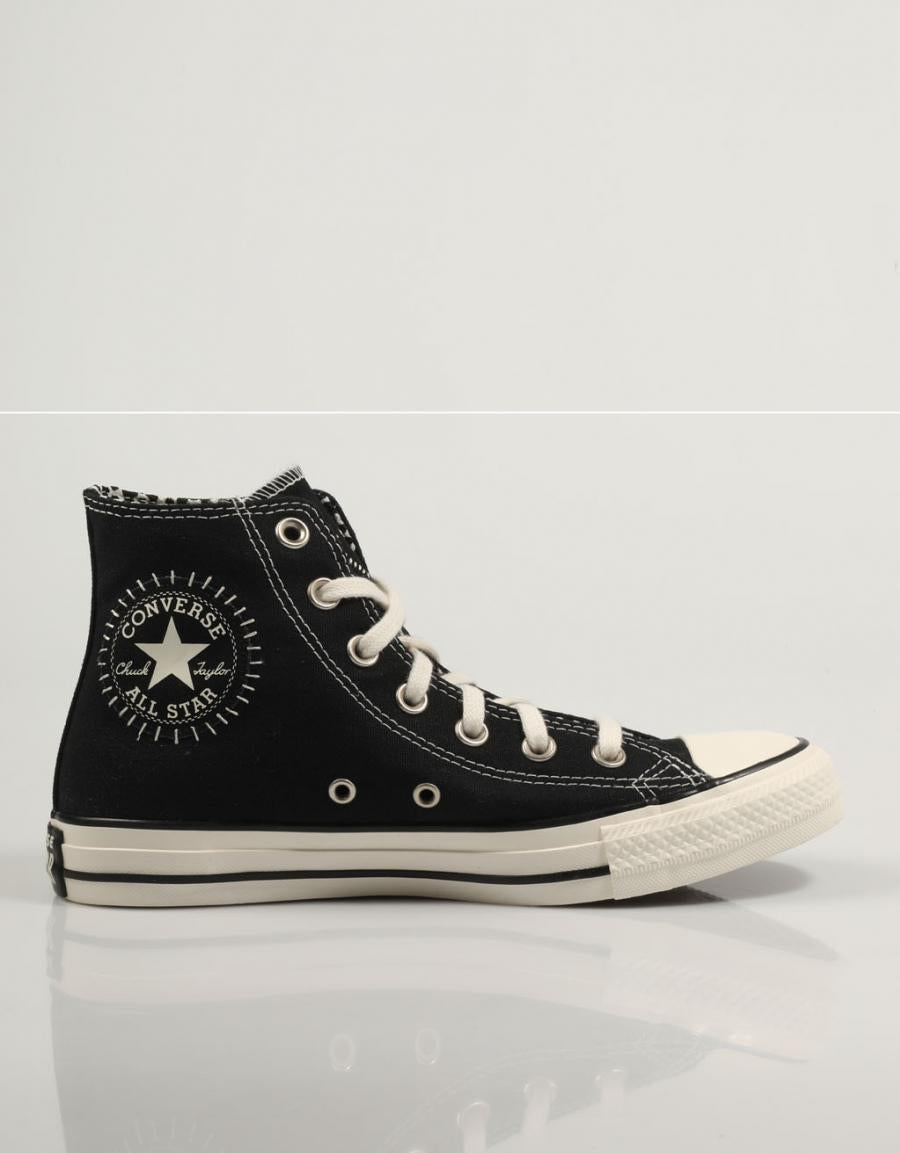 ZAPATILLAS CONVERSE CHUCK TAYLOR ALL STAR en color Negro