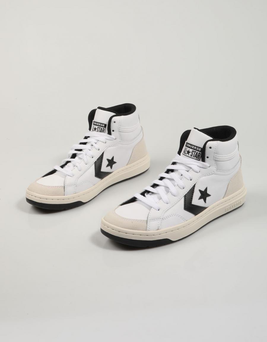 ZAPATILLAS CONVERSE PRO en color Blanco